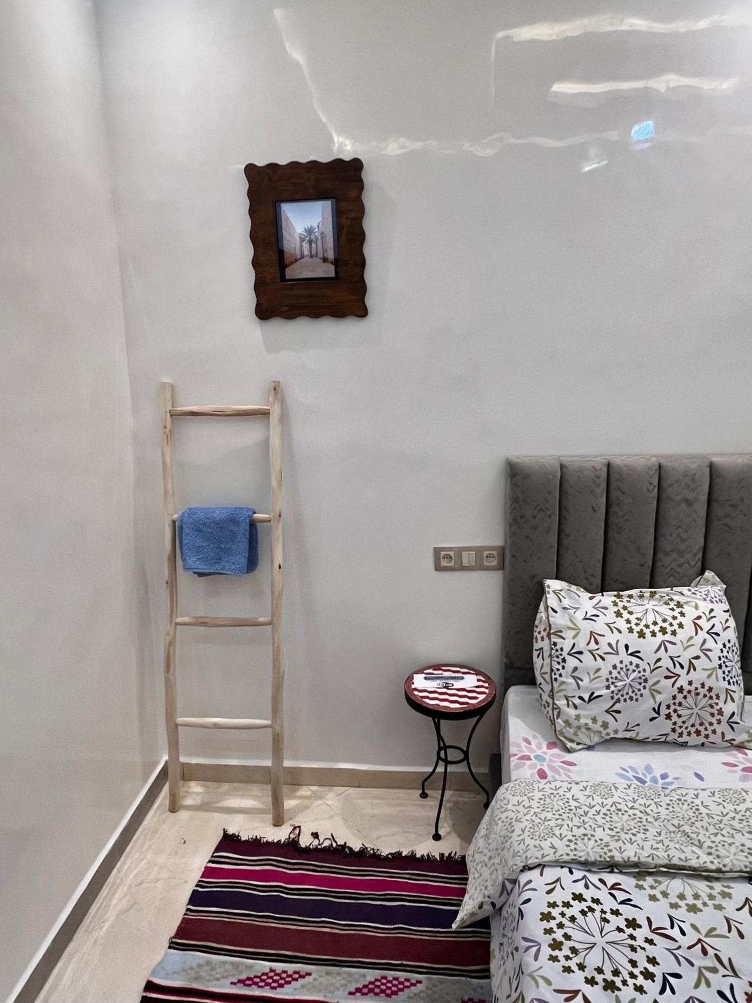 Appartement Proche Aeroport, Dar Nahila 马拉喀什 外观 照片